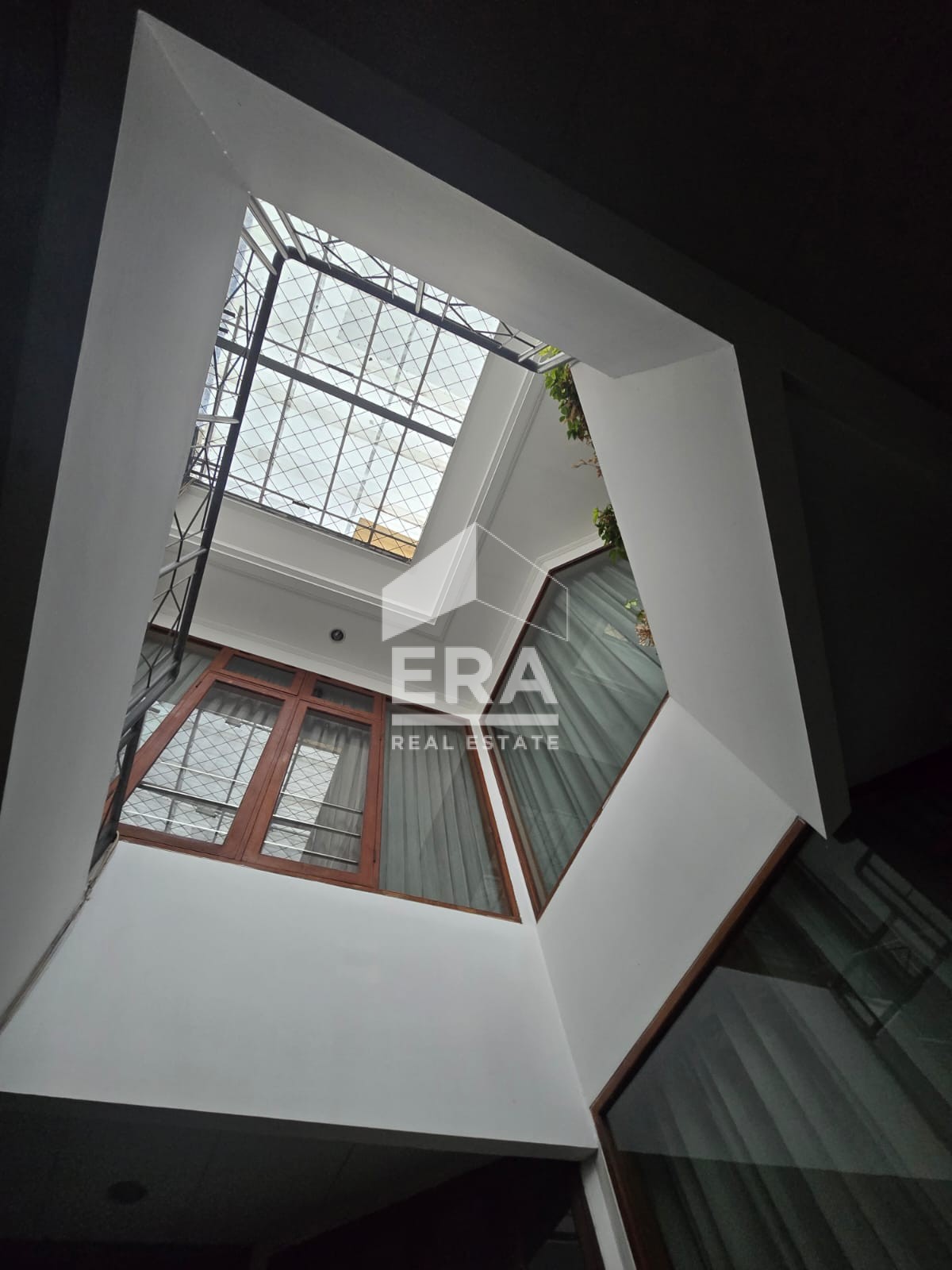 interior 12