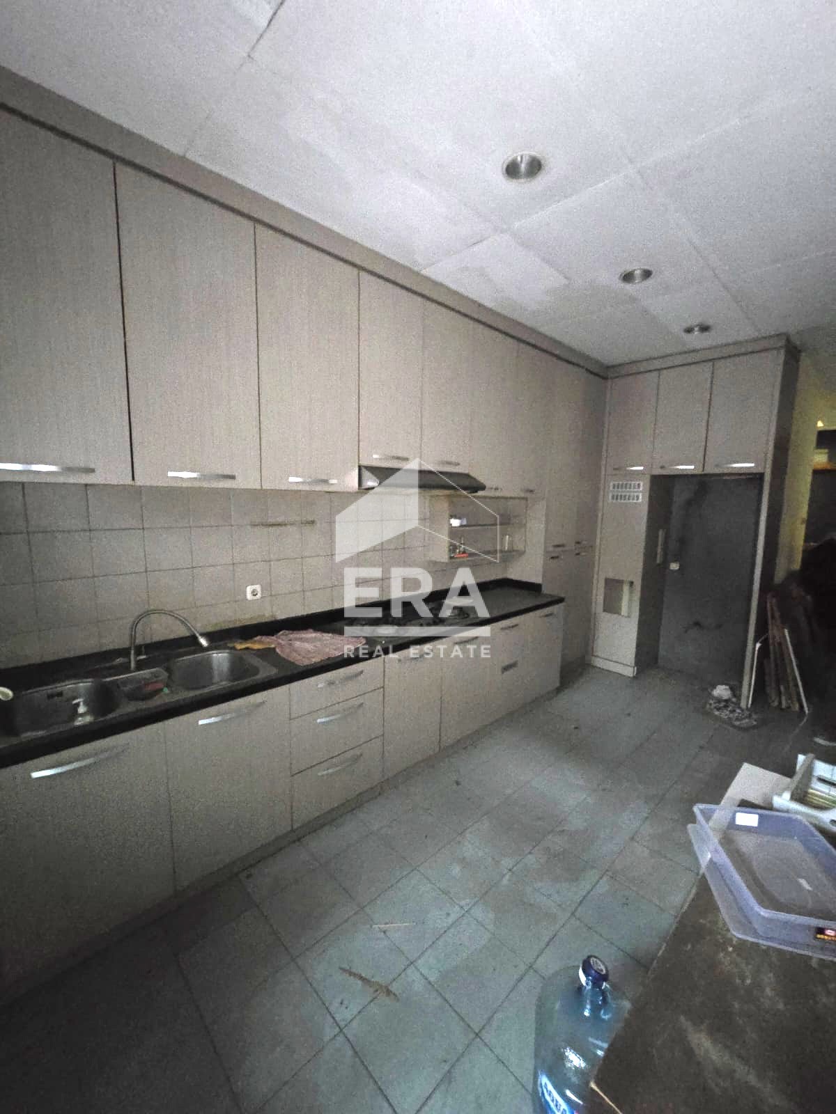 interior 4