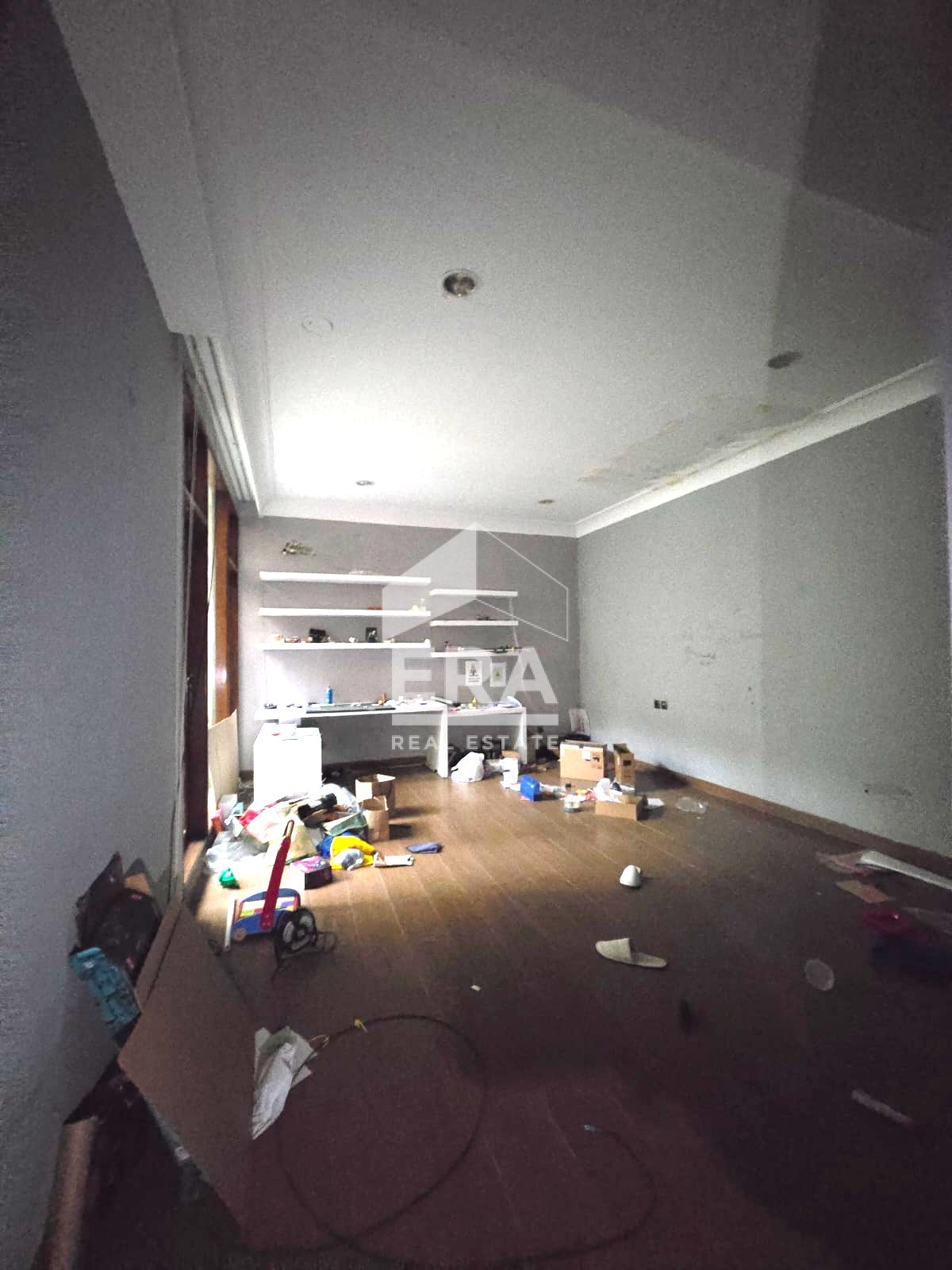 interior 6