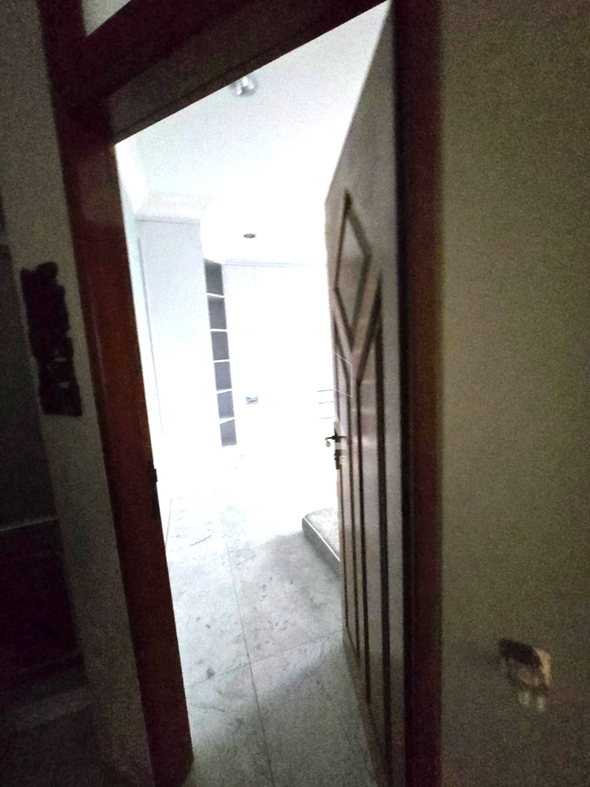 interior 8