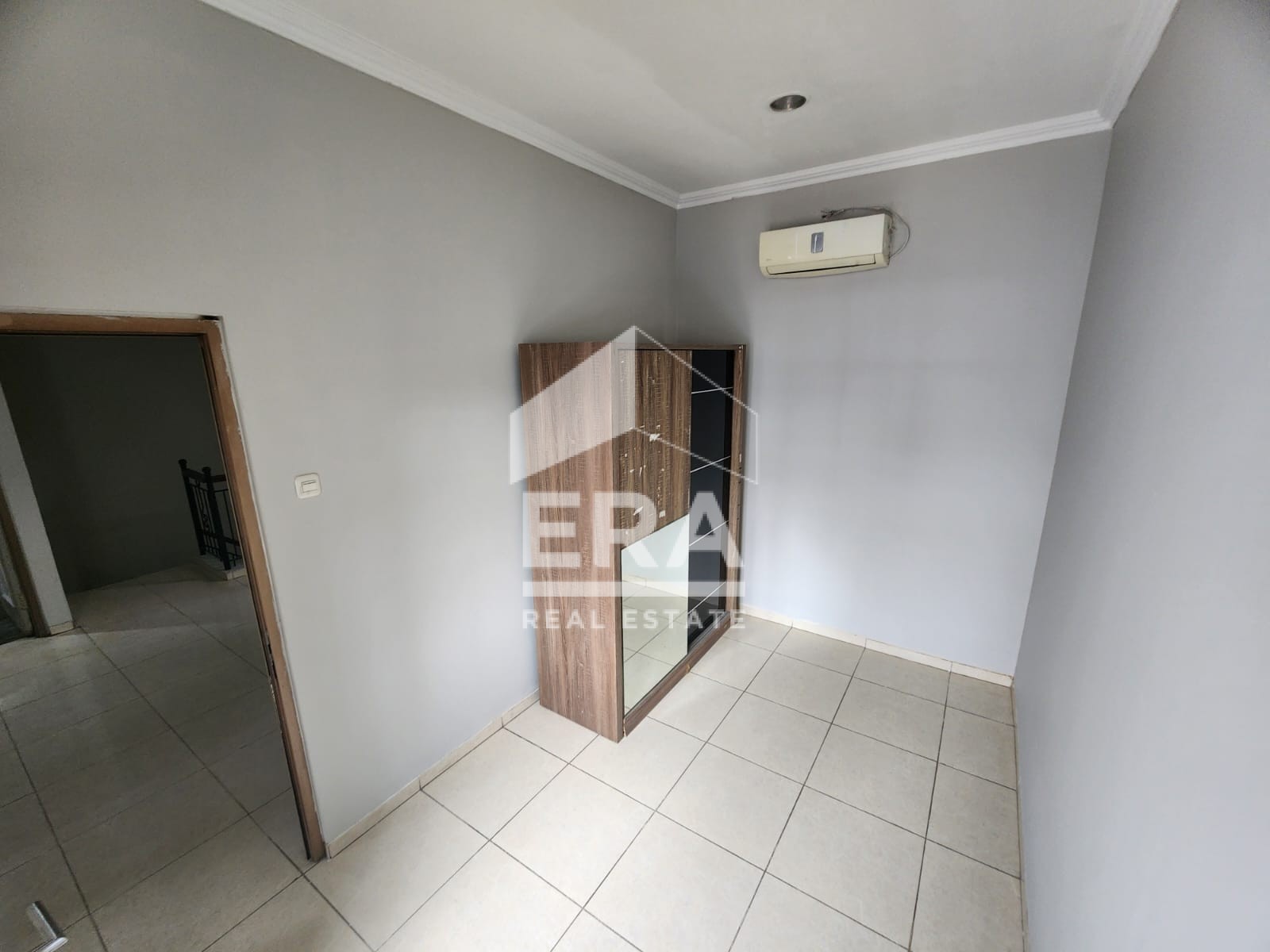 interior 14