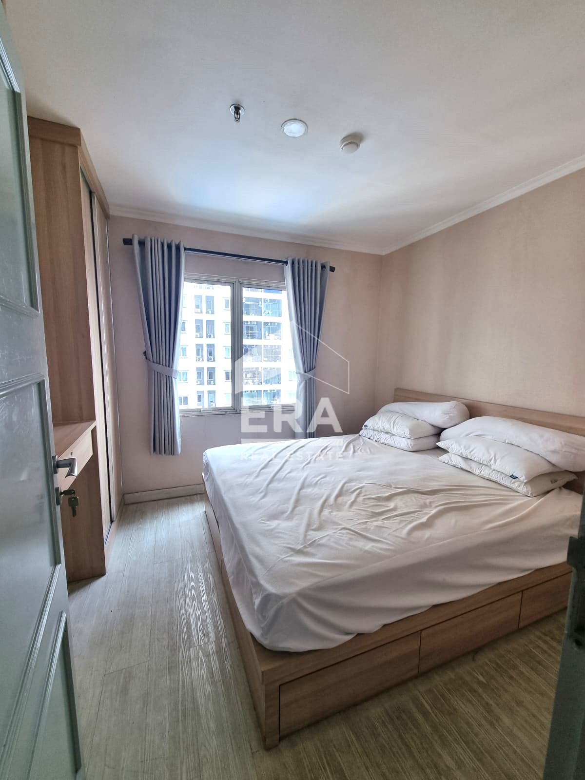 interior 7