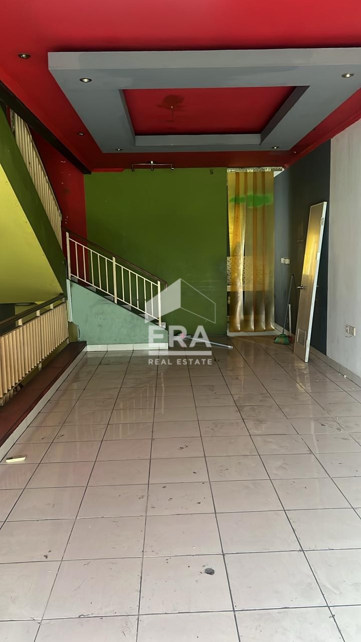 interior 6