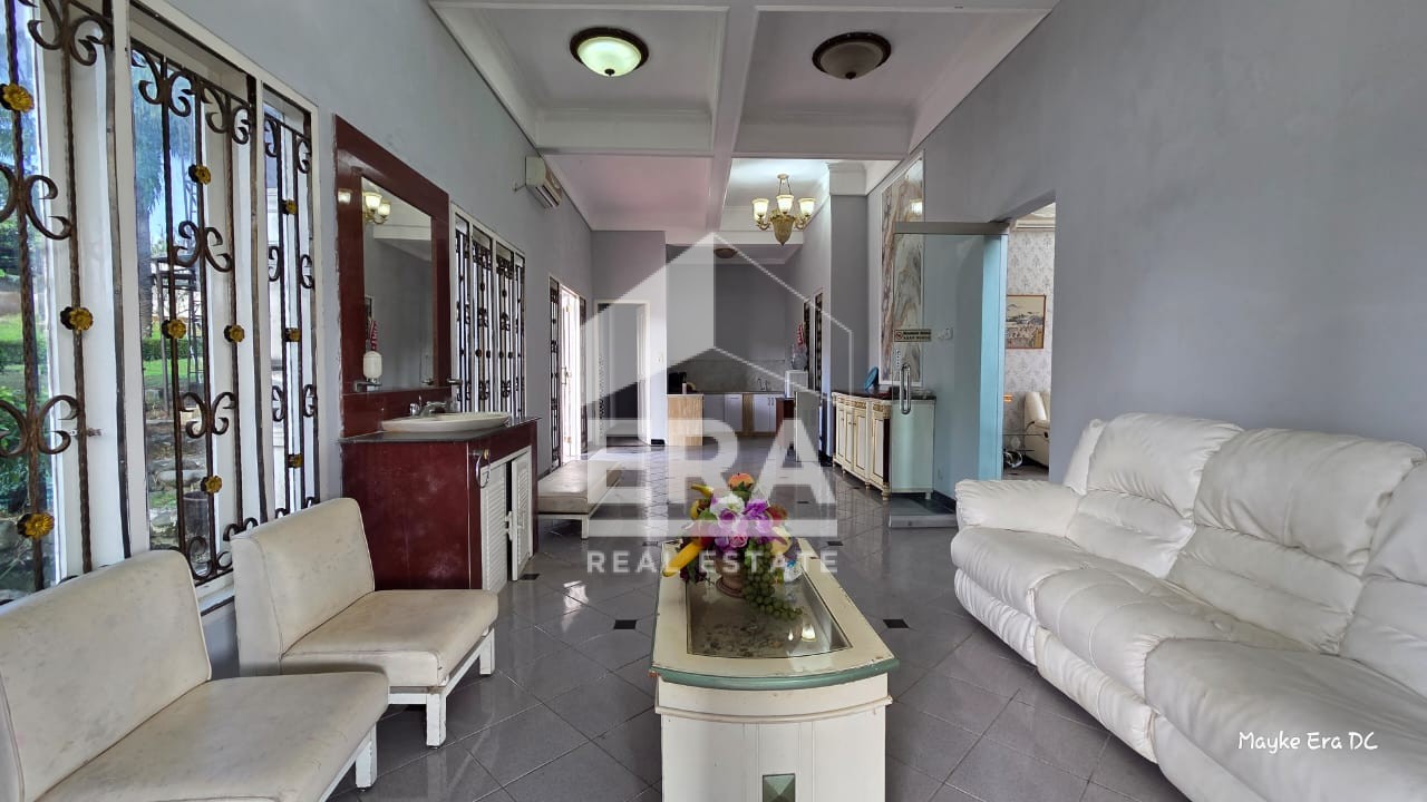 interior 4