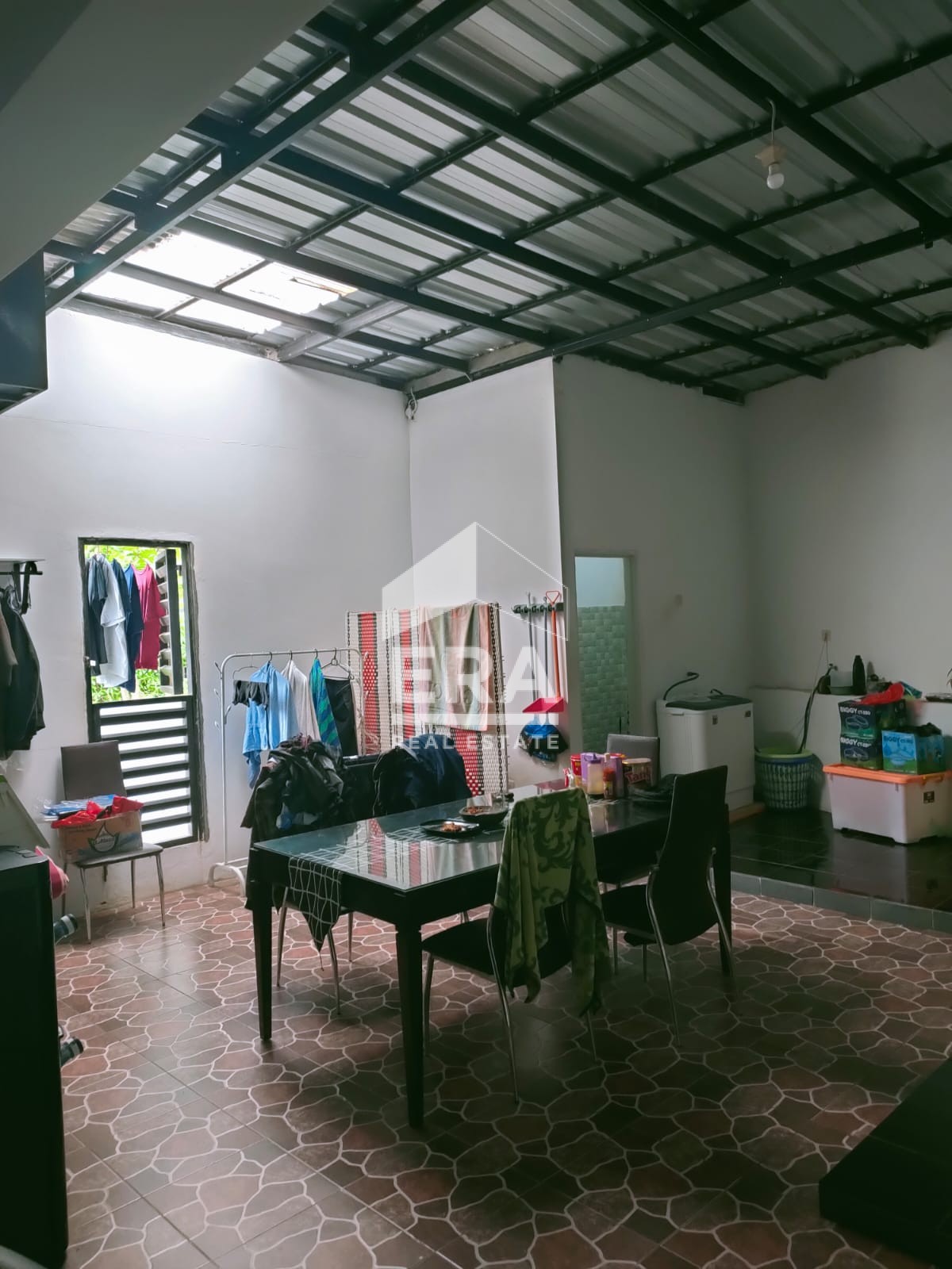 interior 10