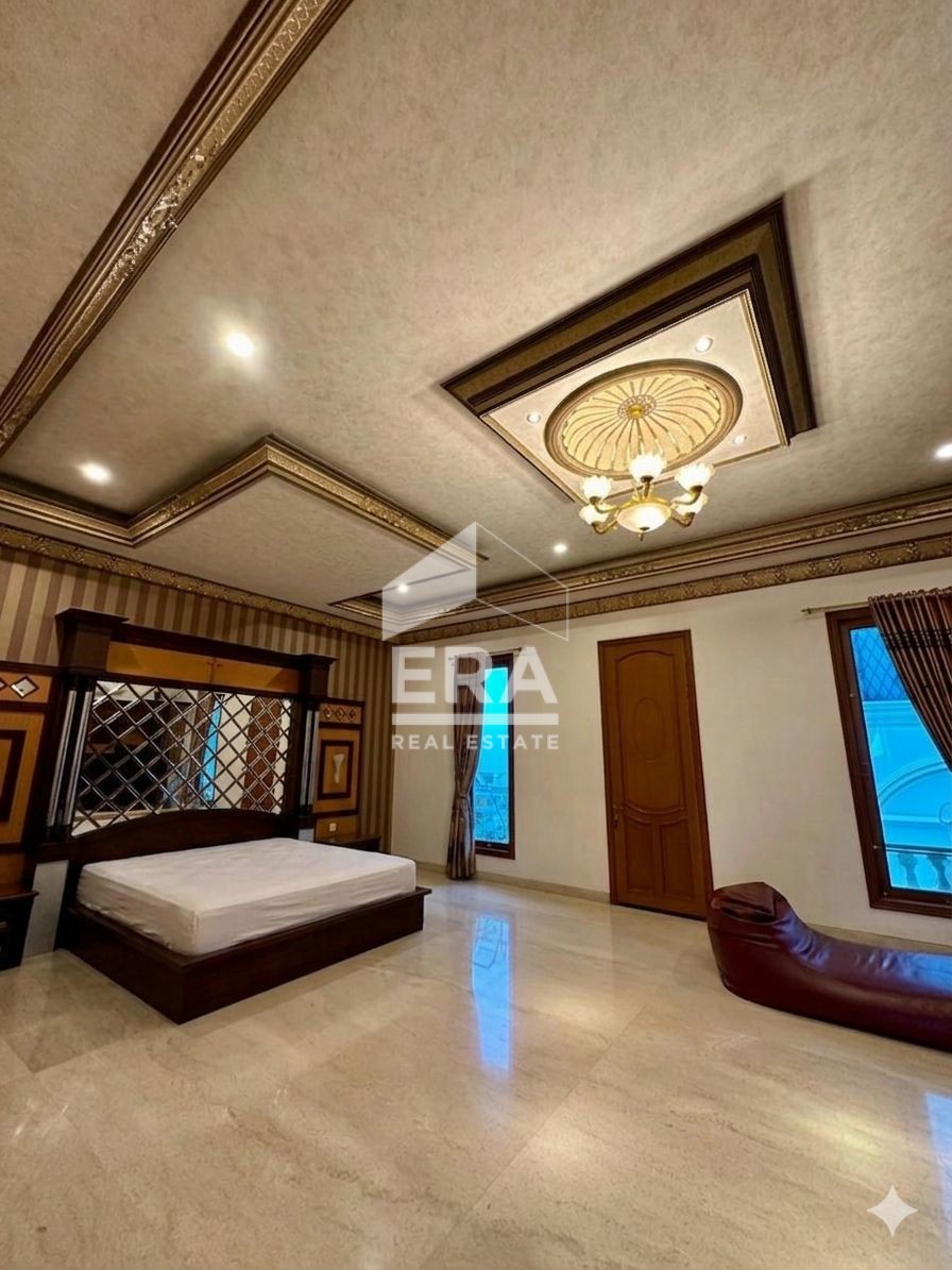 interior 14