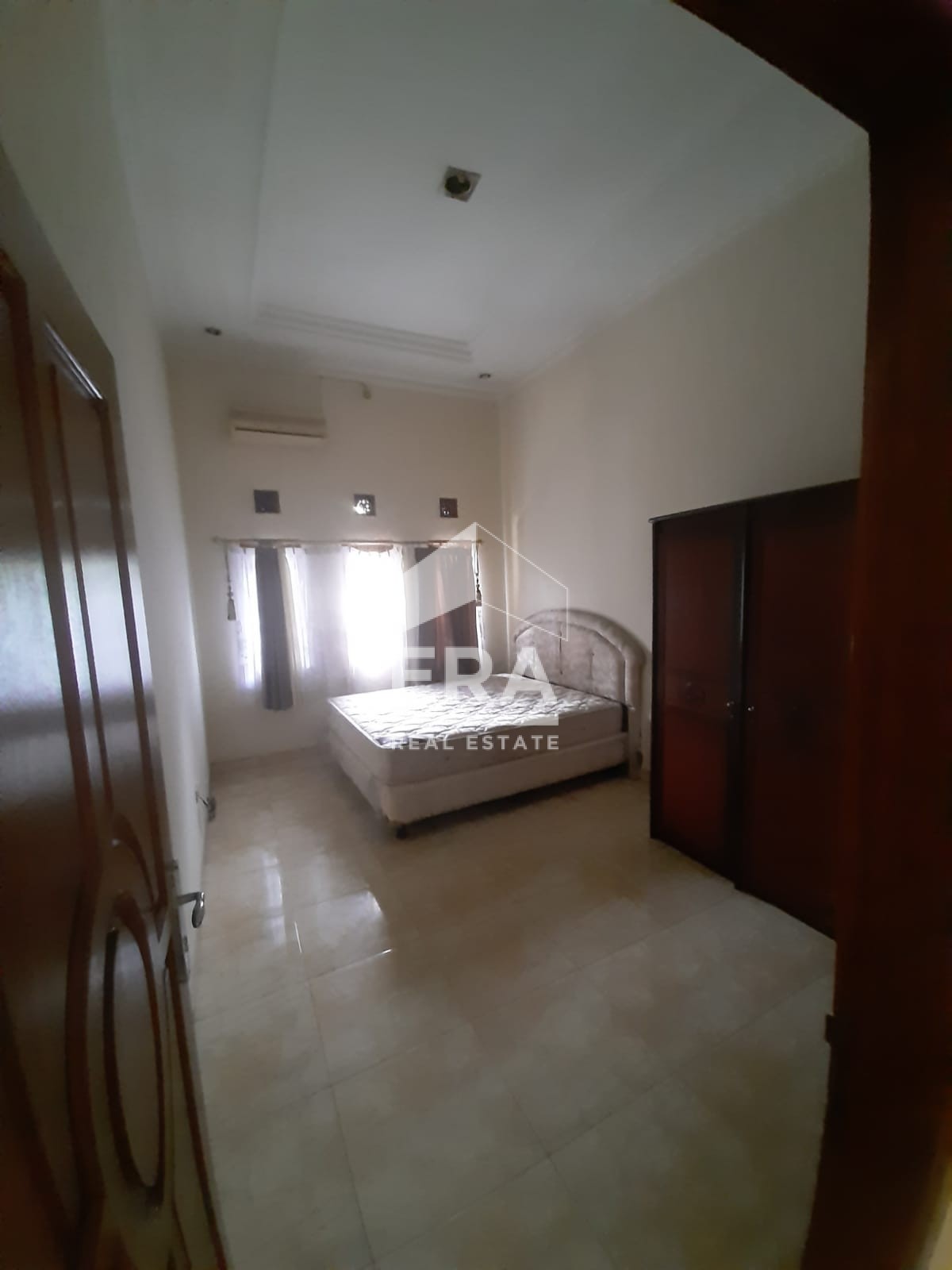 interior 8