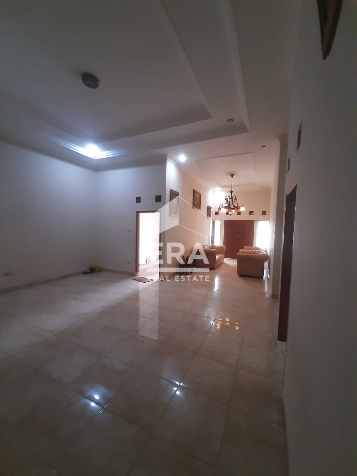 interior 8