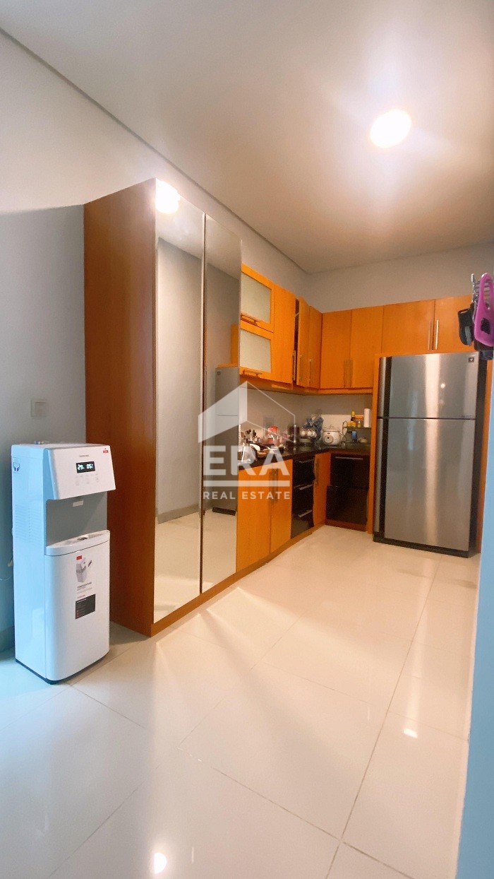 interior 6