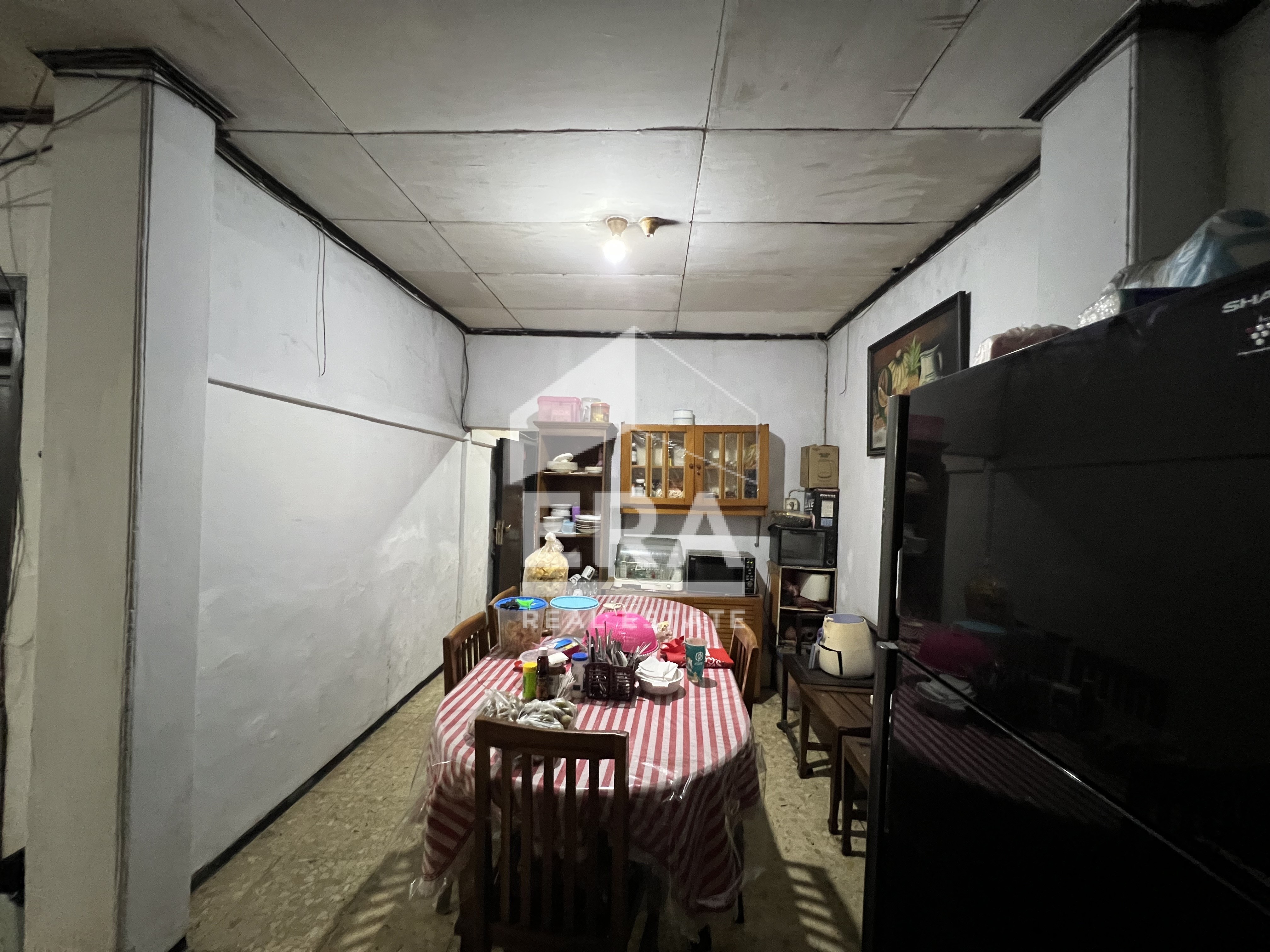 interior 6