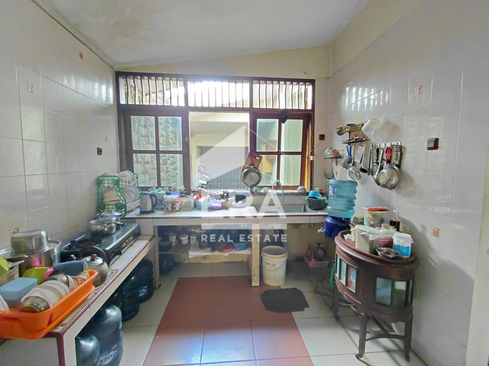 interior 11