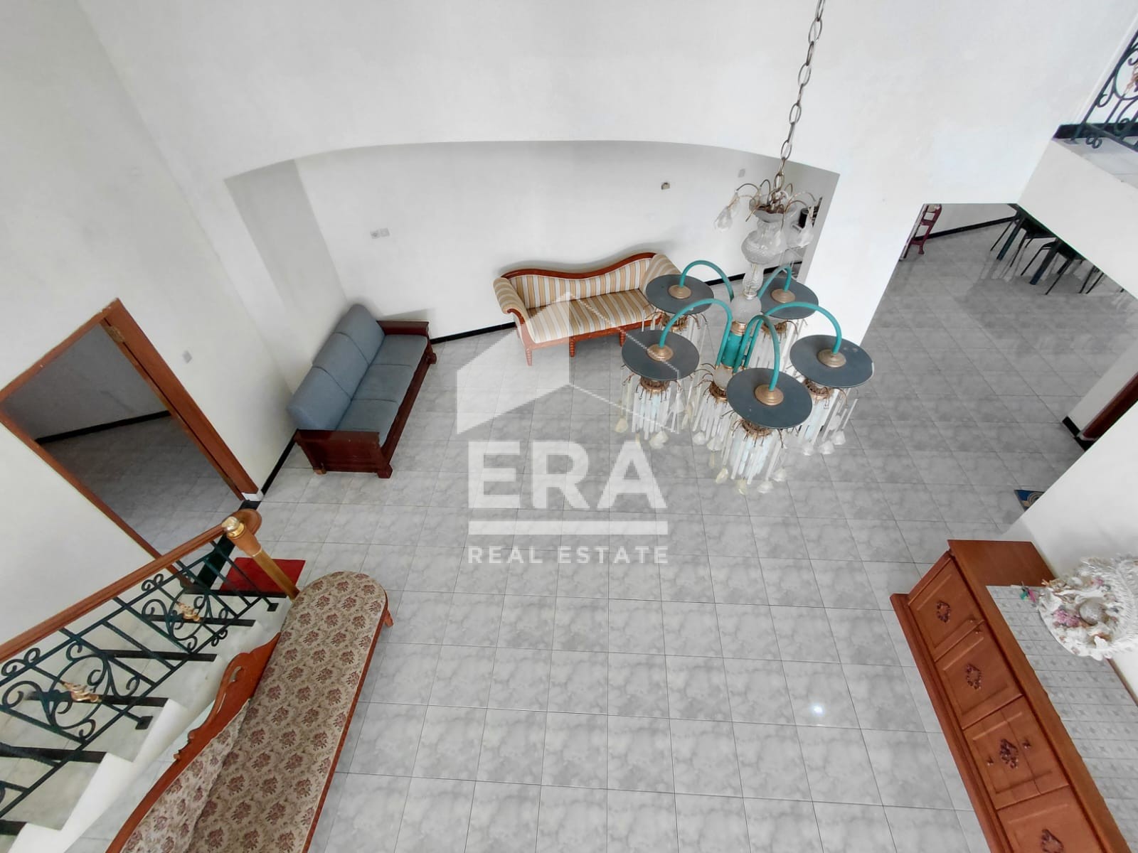 interior 6