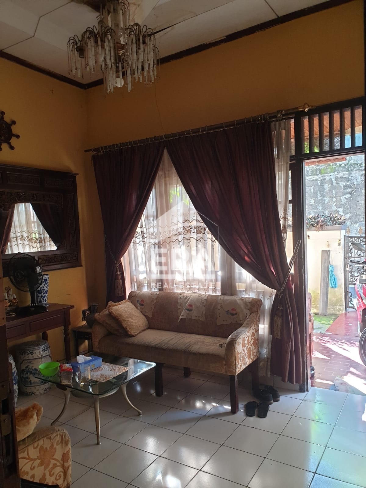 interior 10