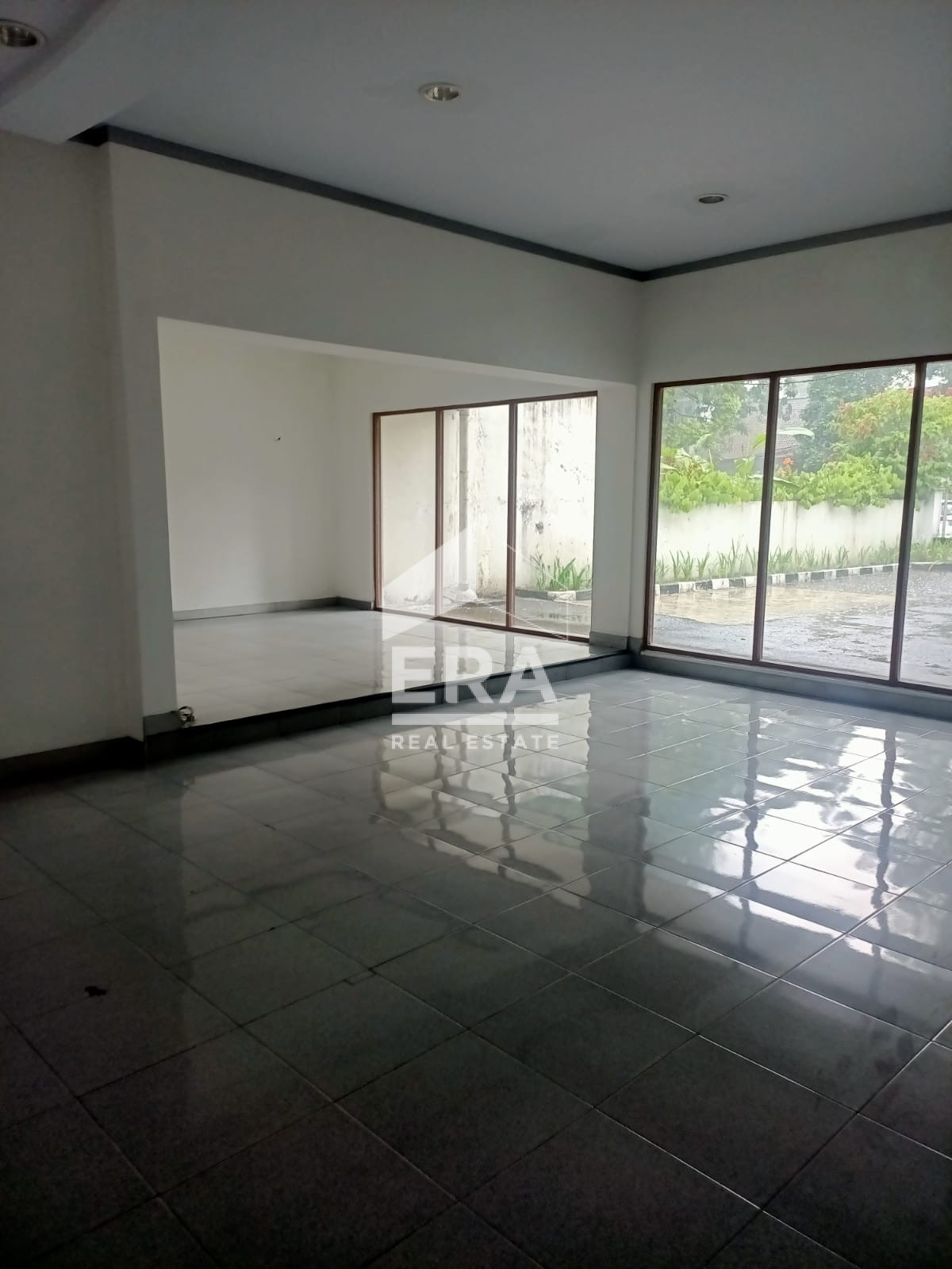 interior 6