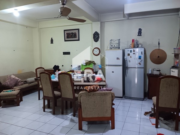 interior 8