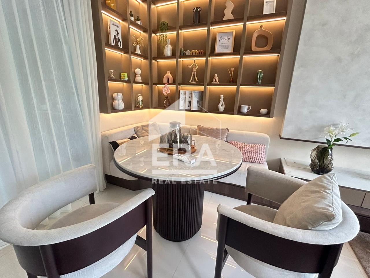 interior 18