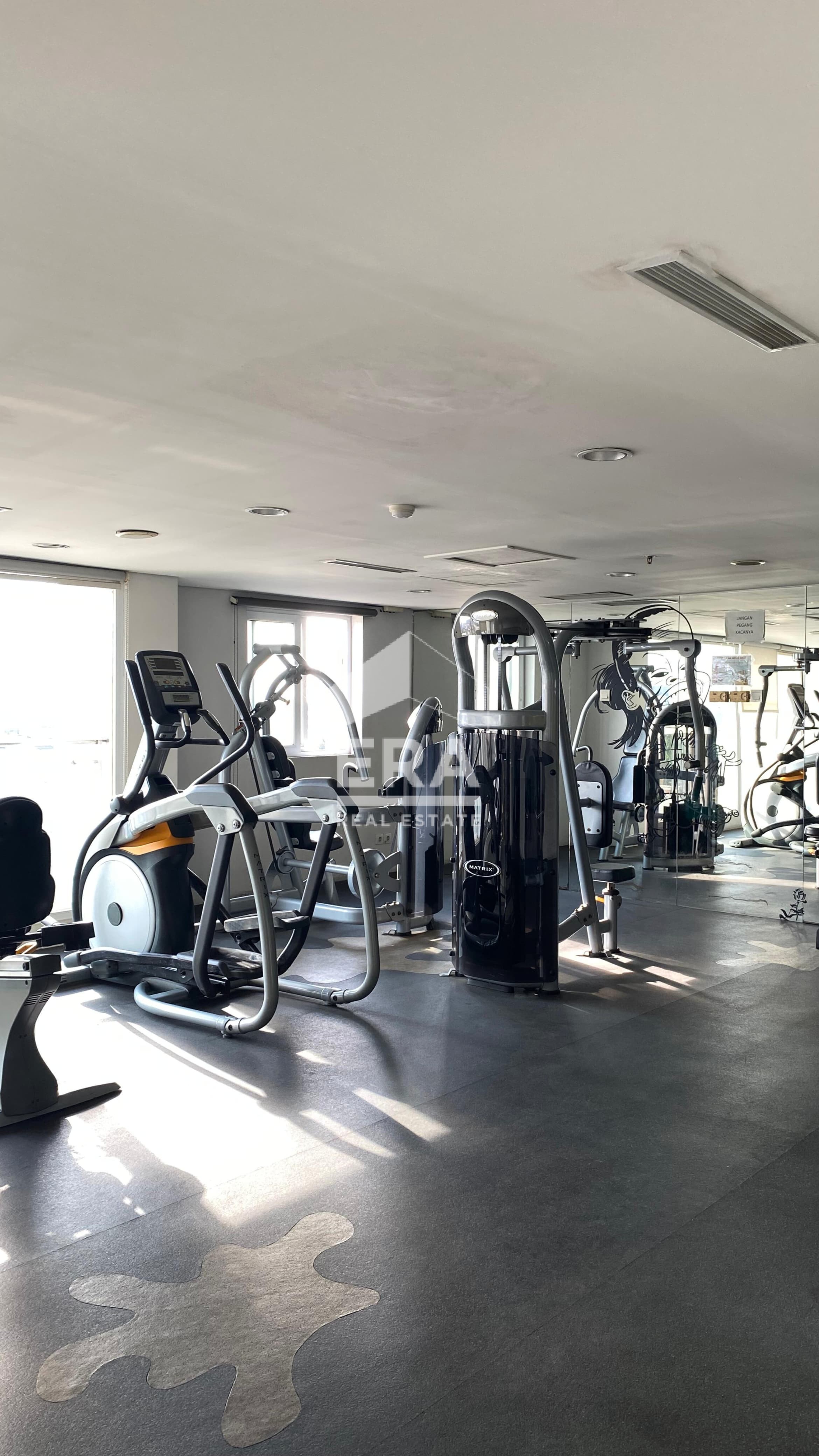 interior 10