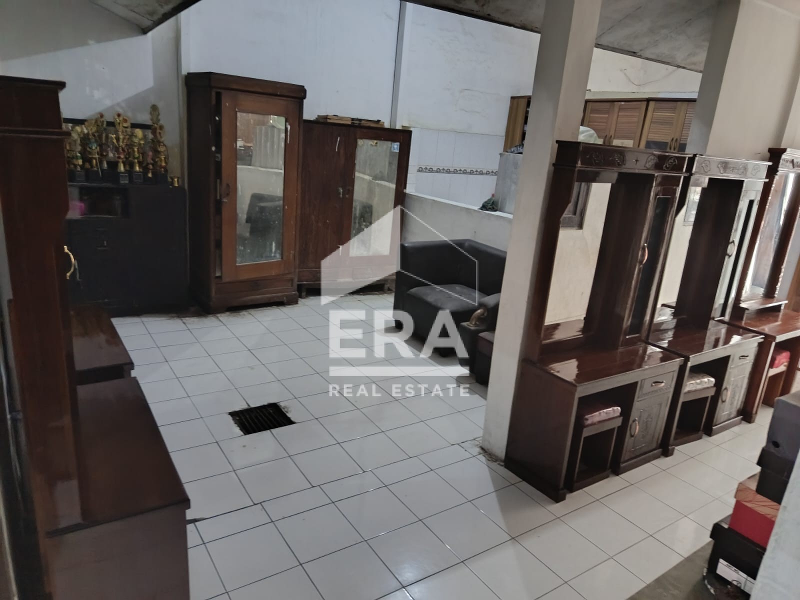 interior 6
