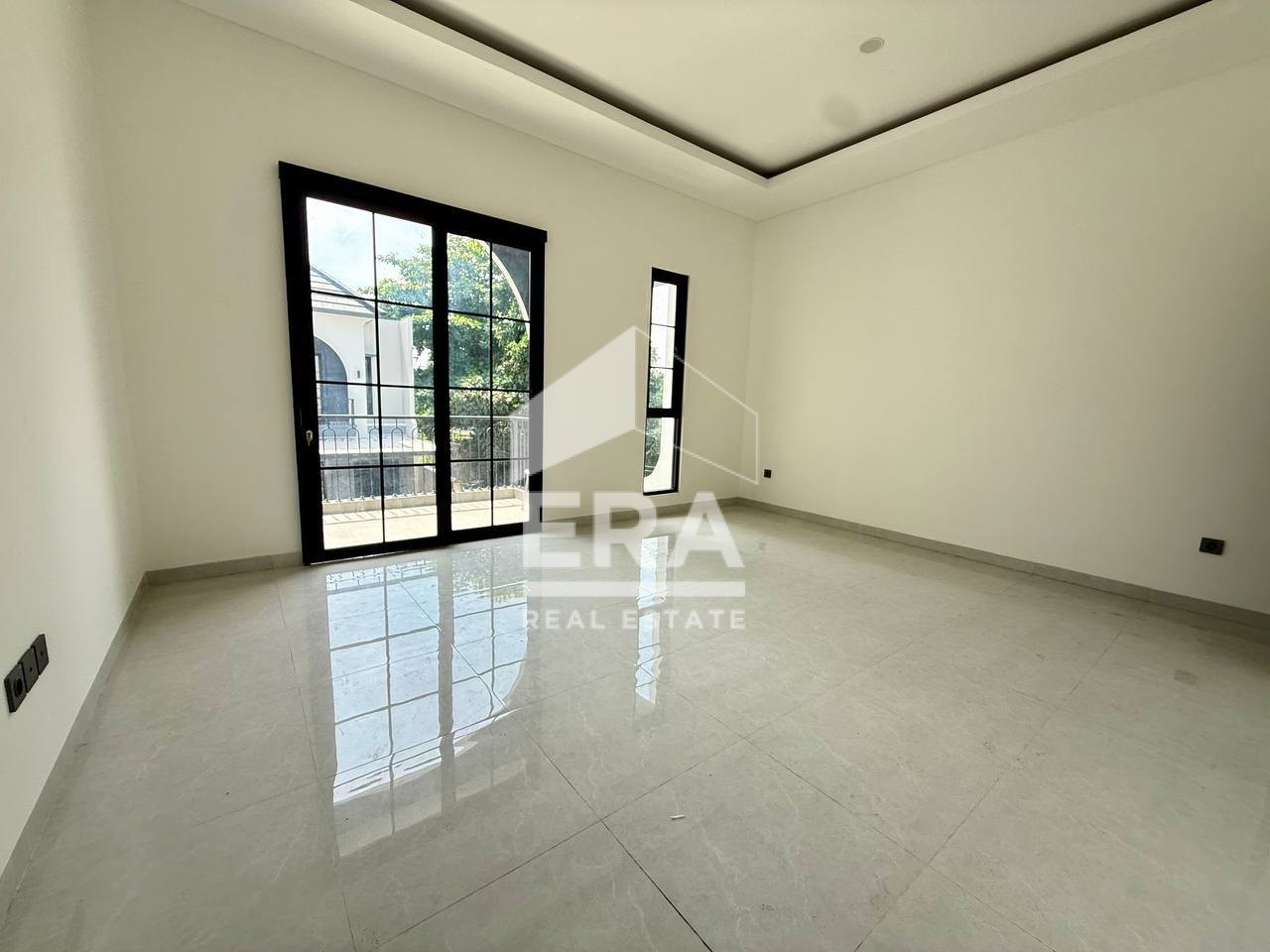 interior 8