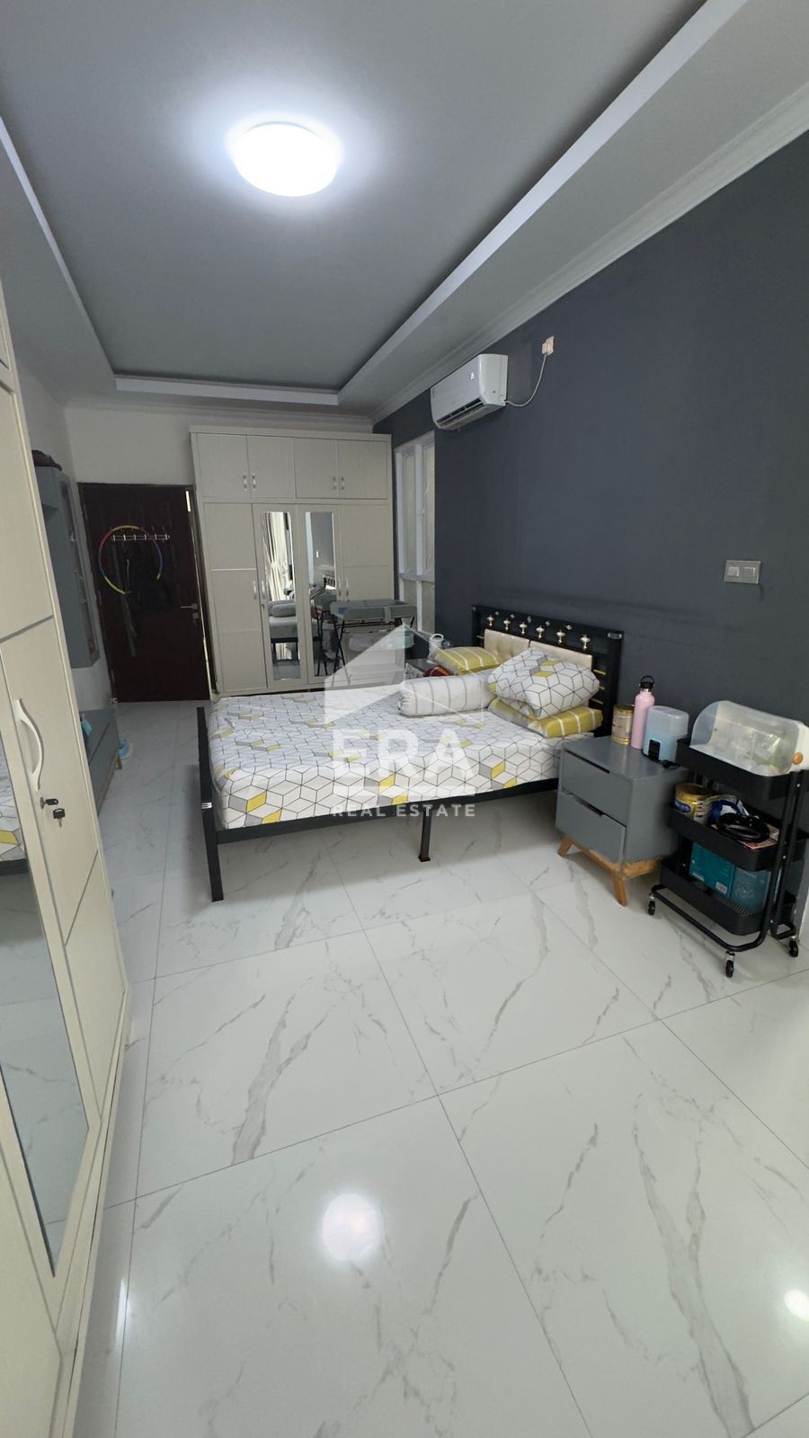 interior 9