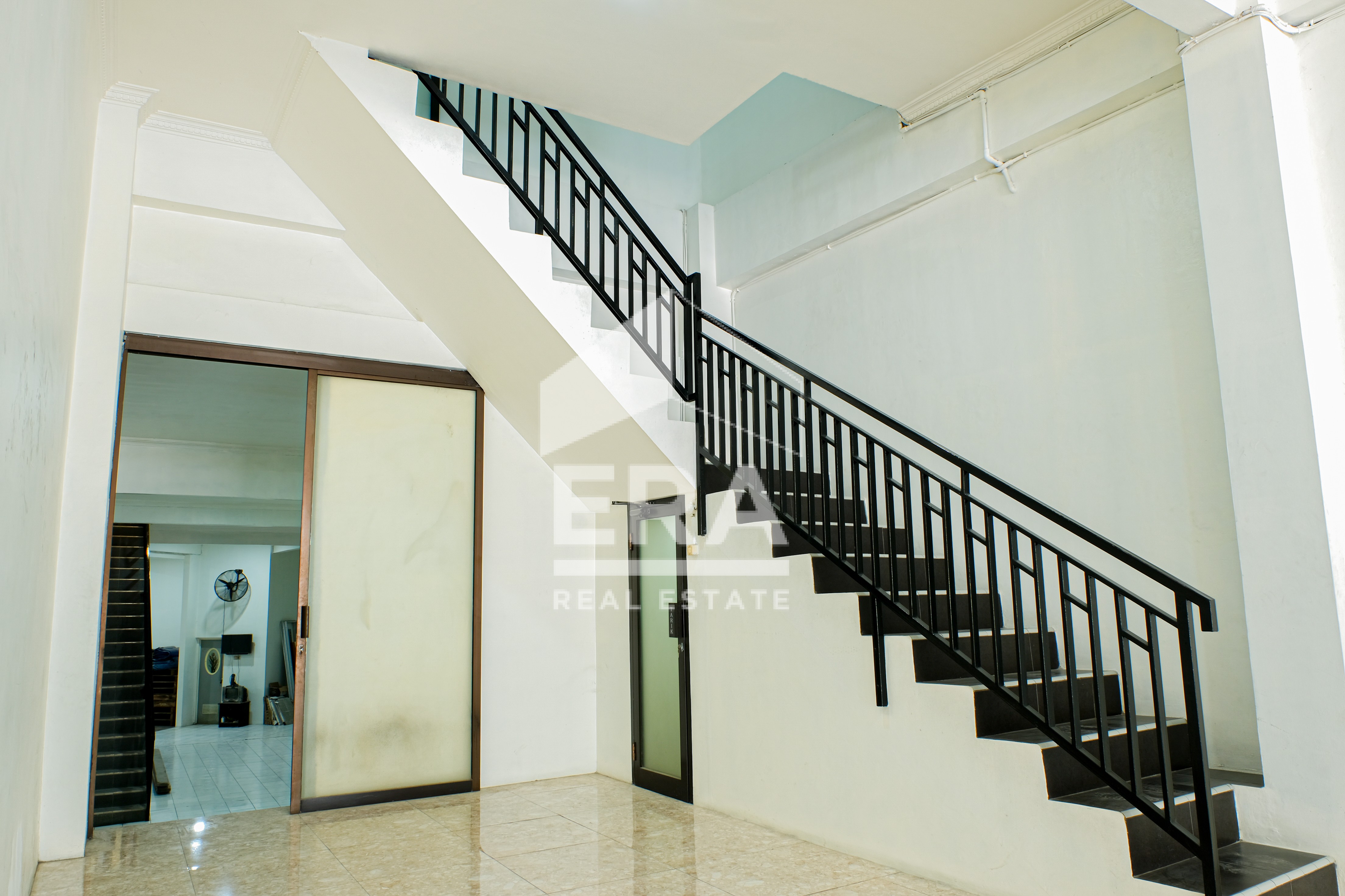 interior 12