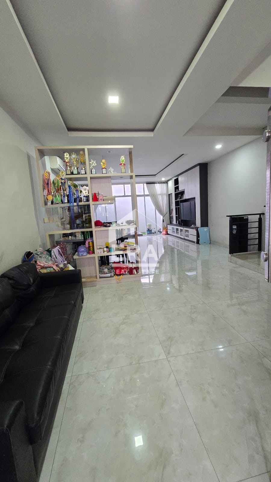 interior 5