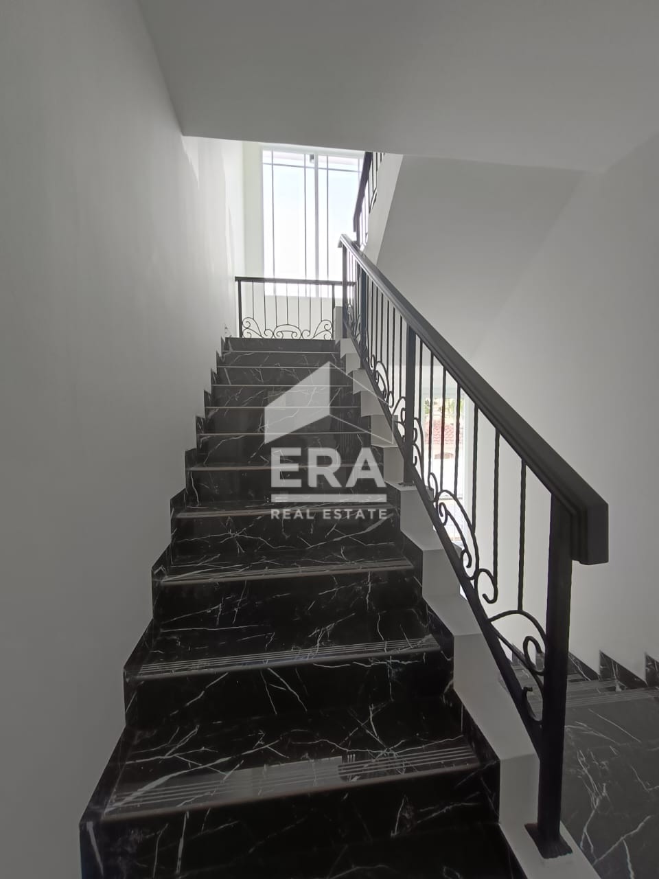 interior 3