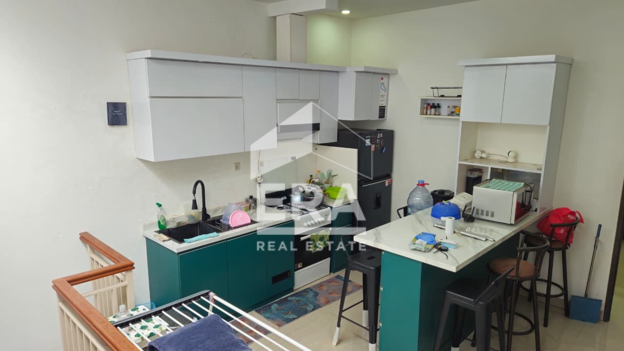 interior 8