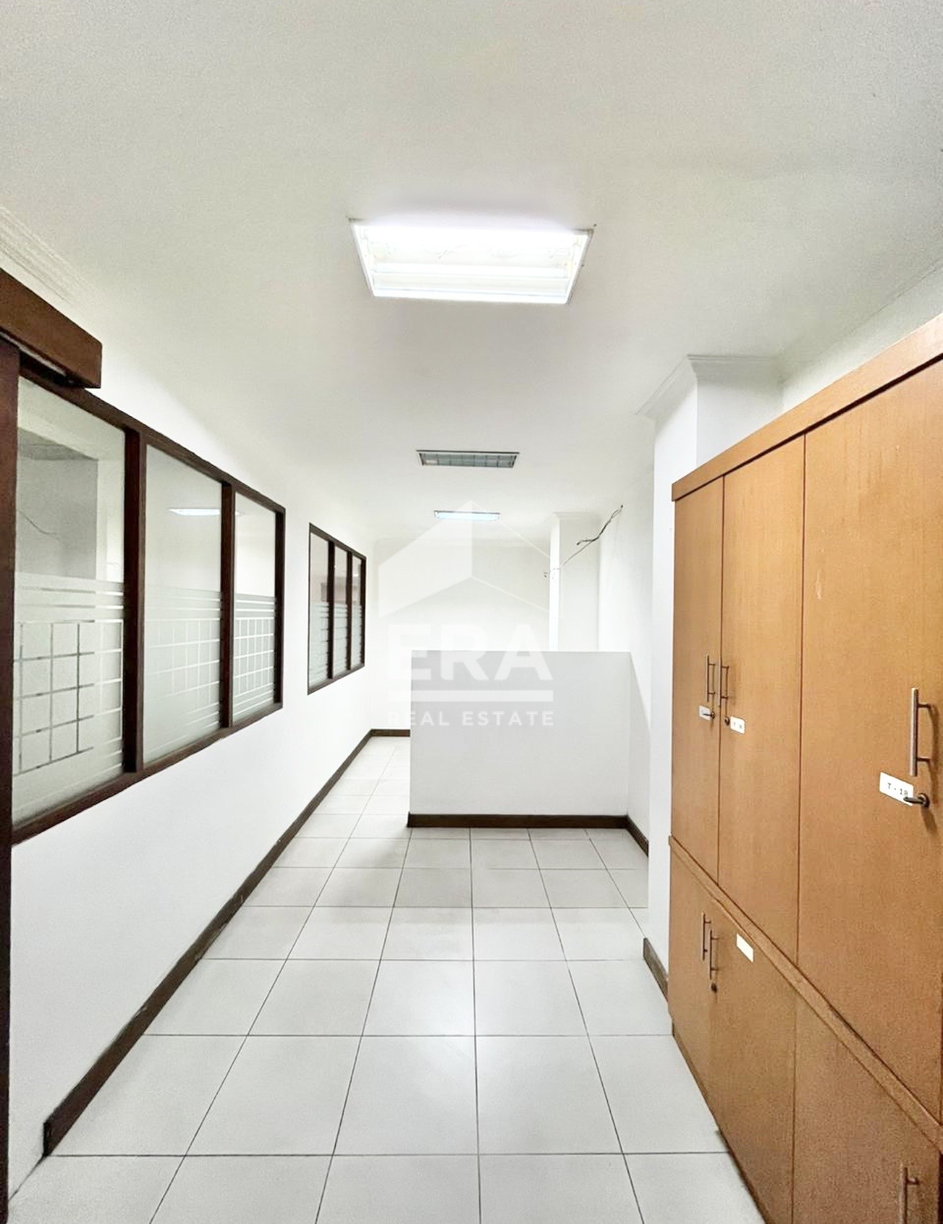 interior 8