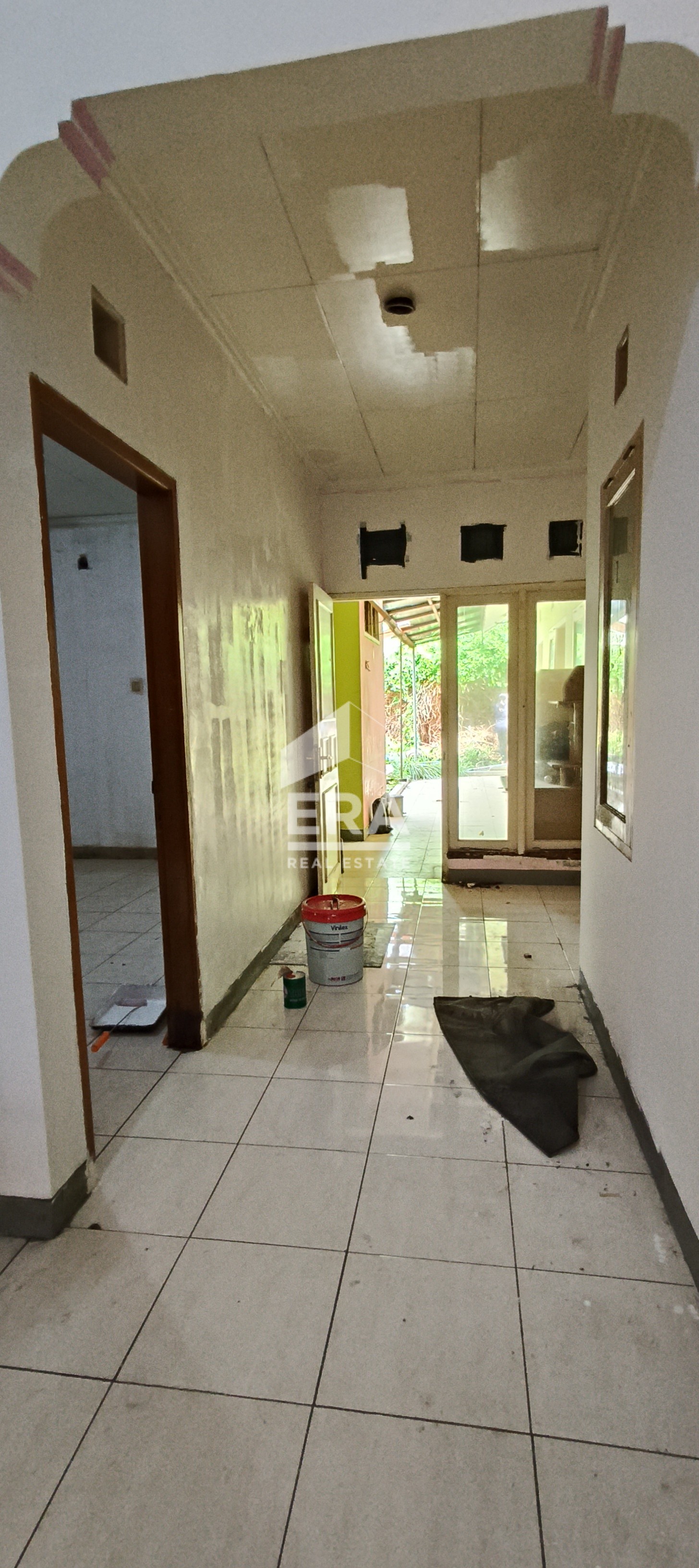 interior 9