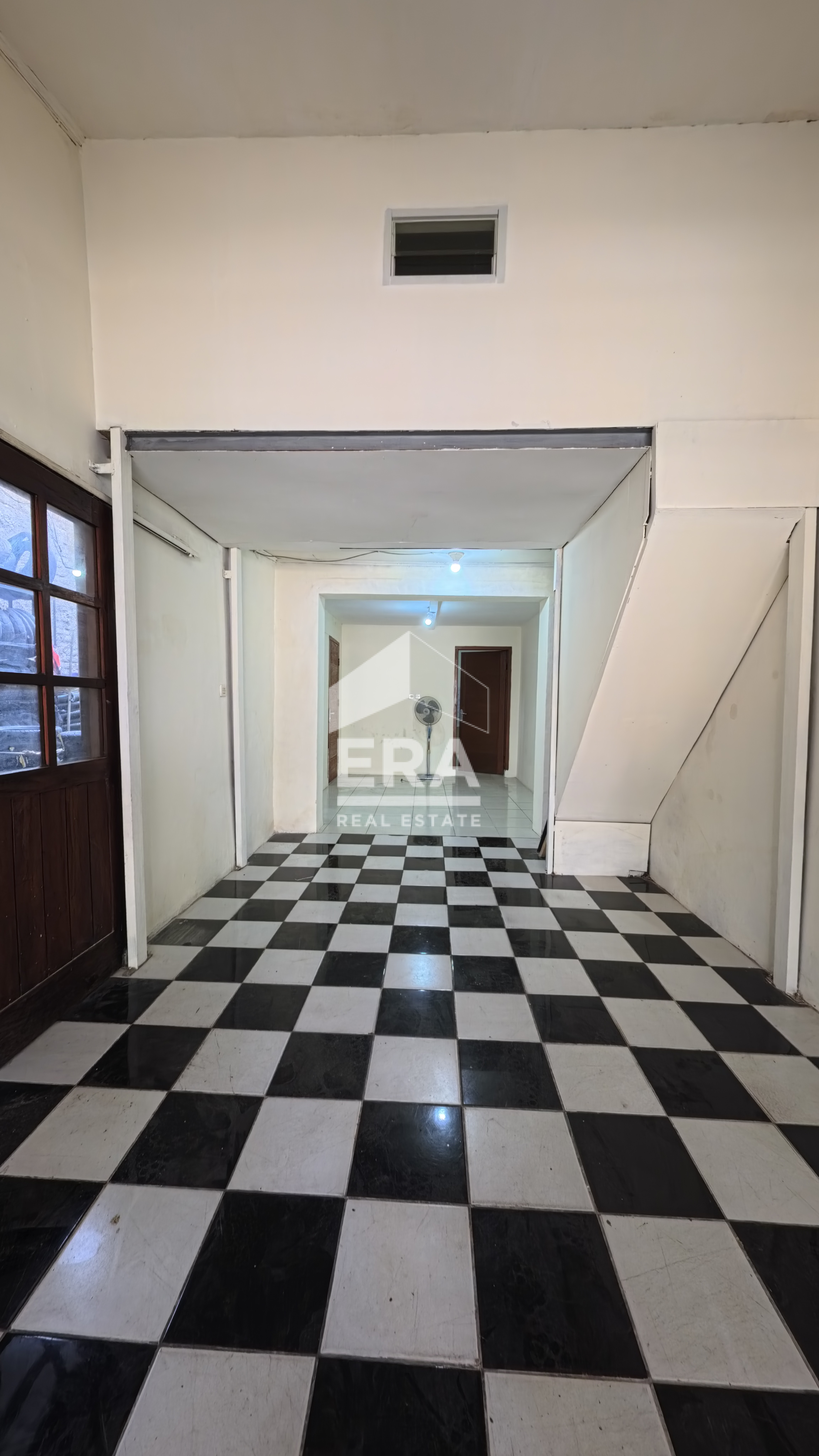 interior 2