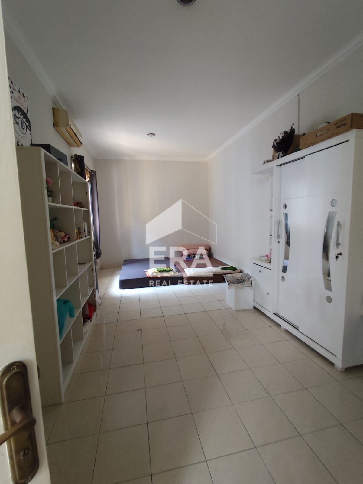 interior 7