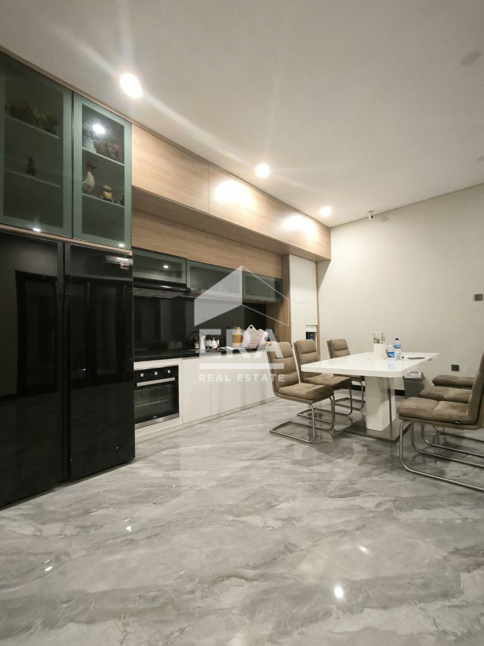 interior 4