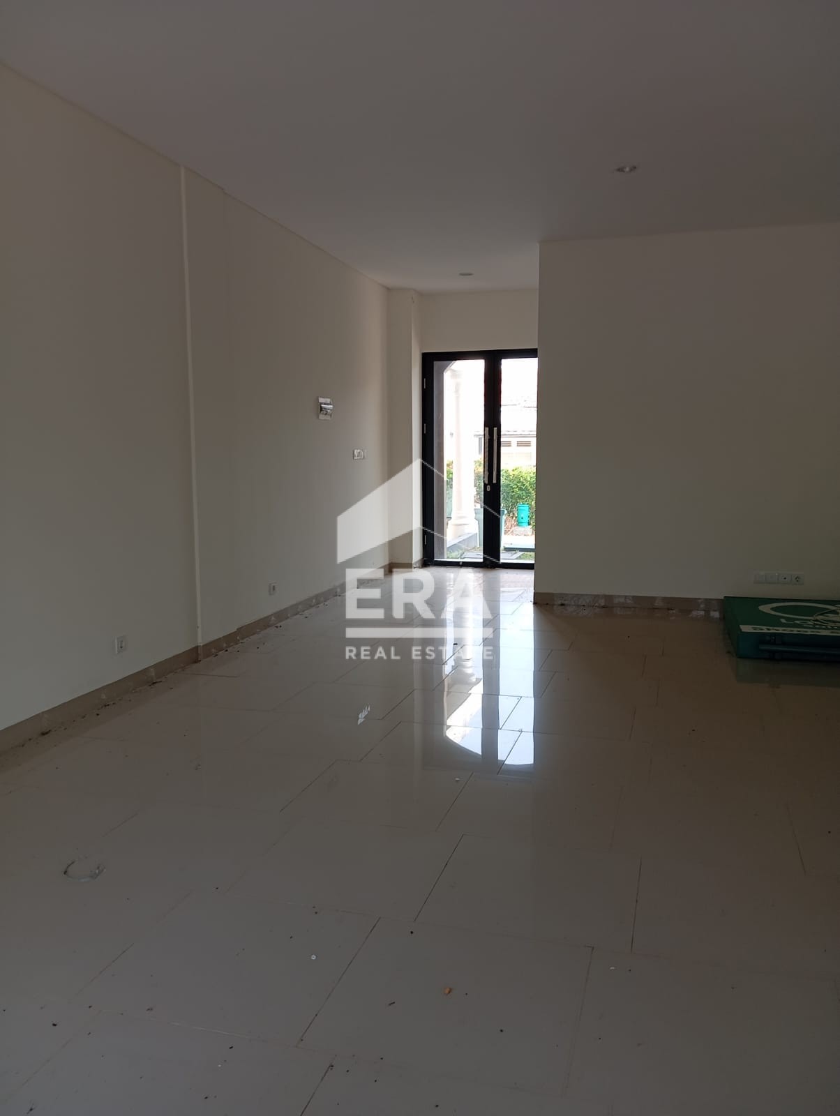 interior 2
