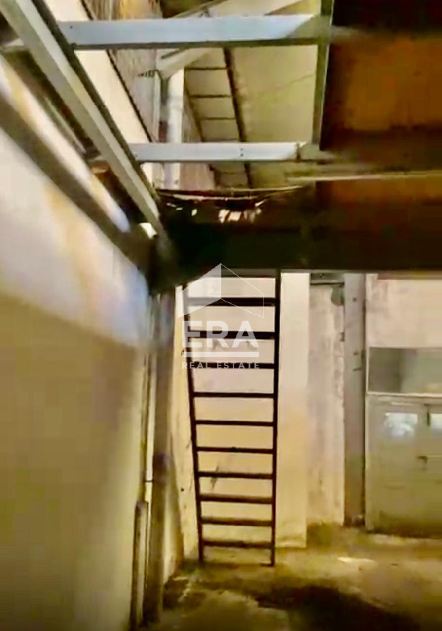 interior 4