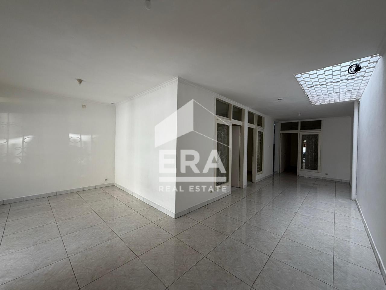 interior 4