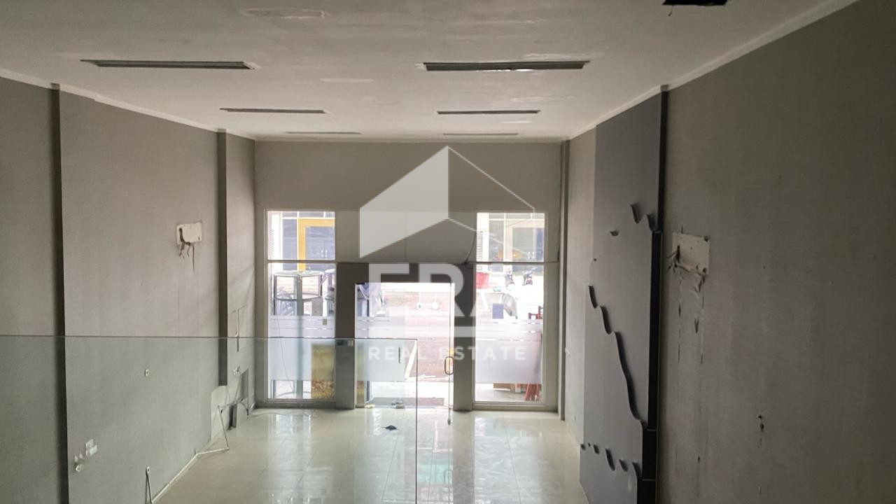 interior 6