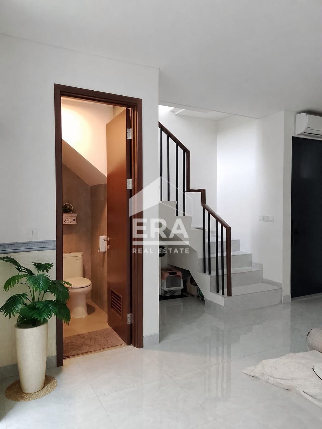 interior 5