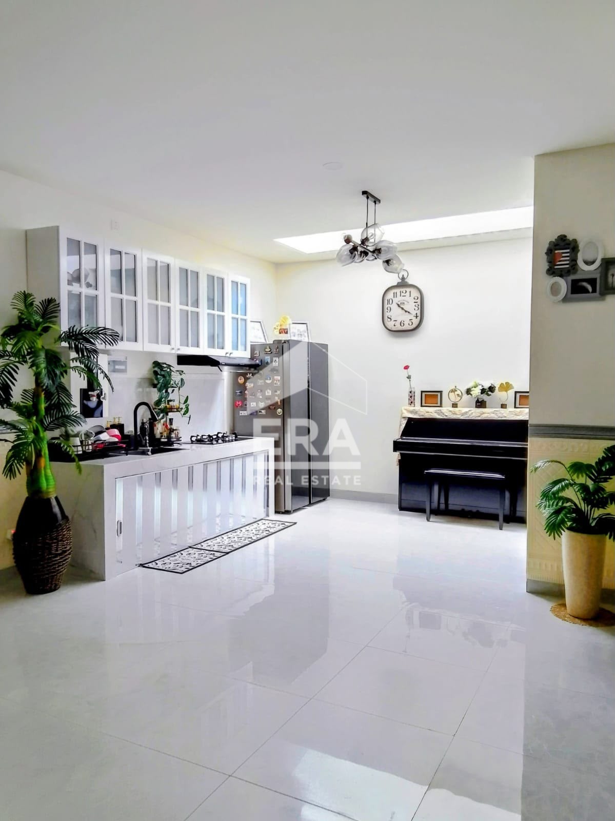 interior 6
