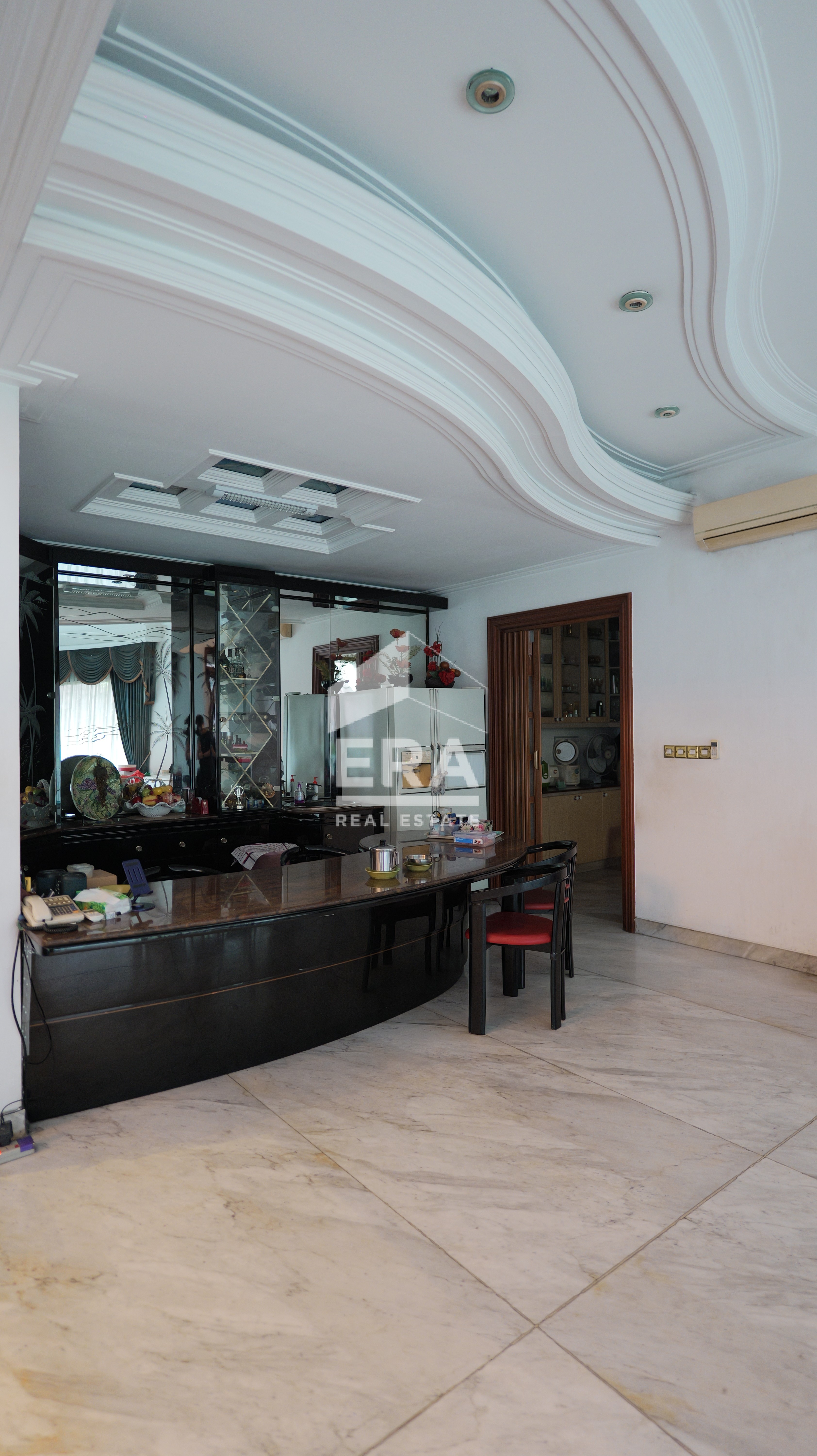 interior 11