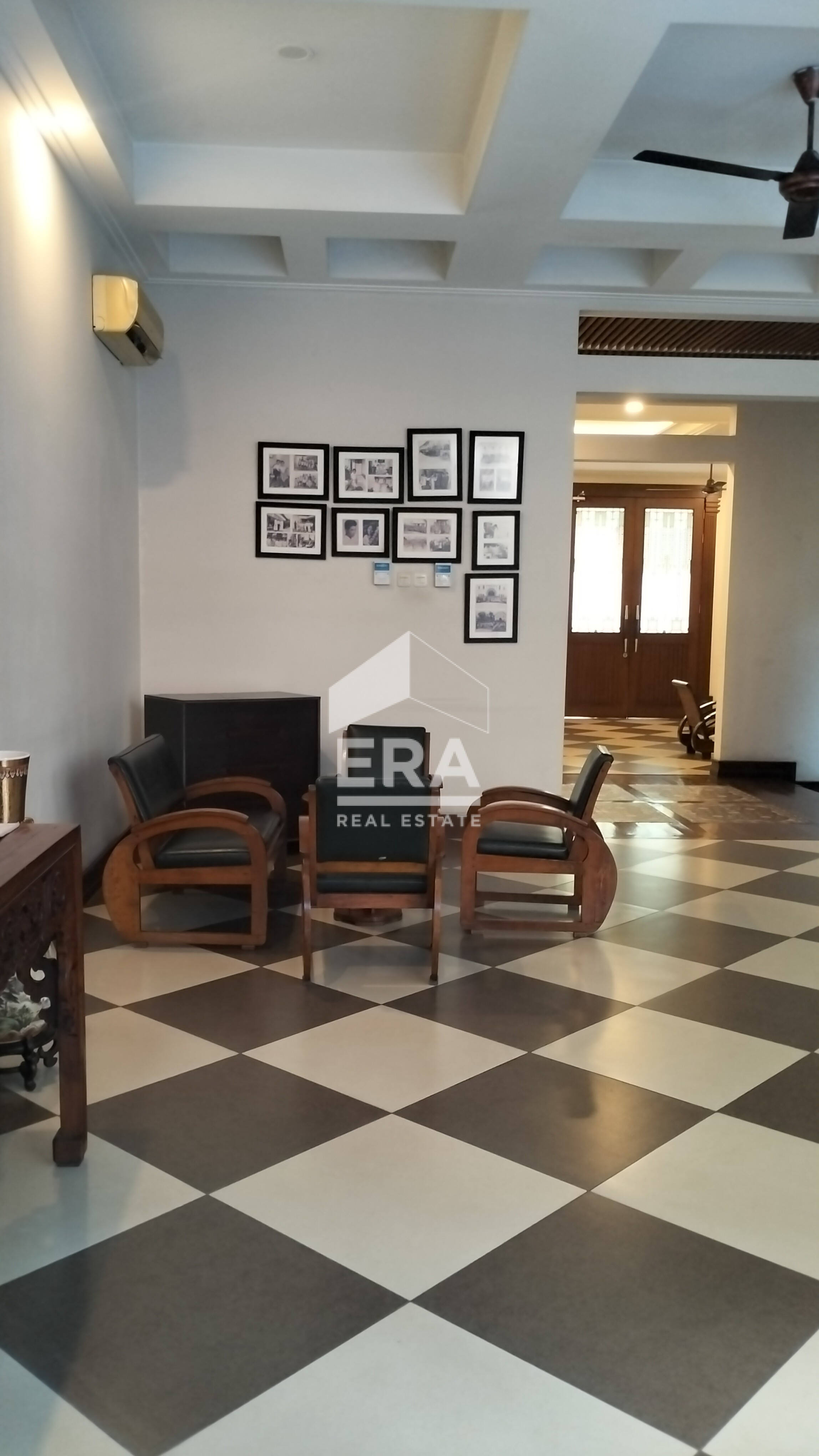 interior 6