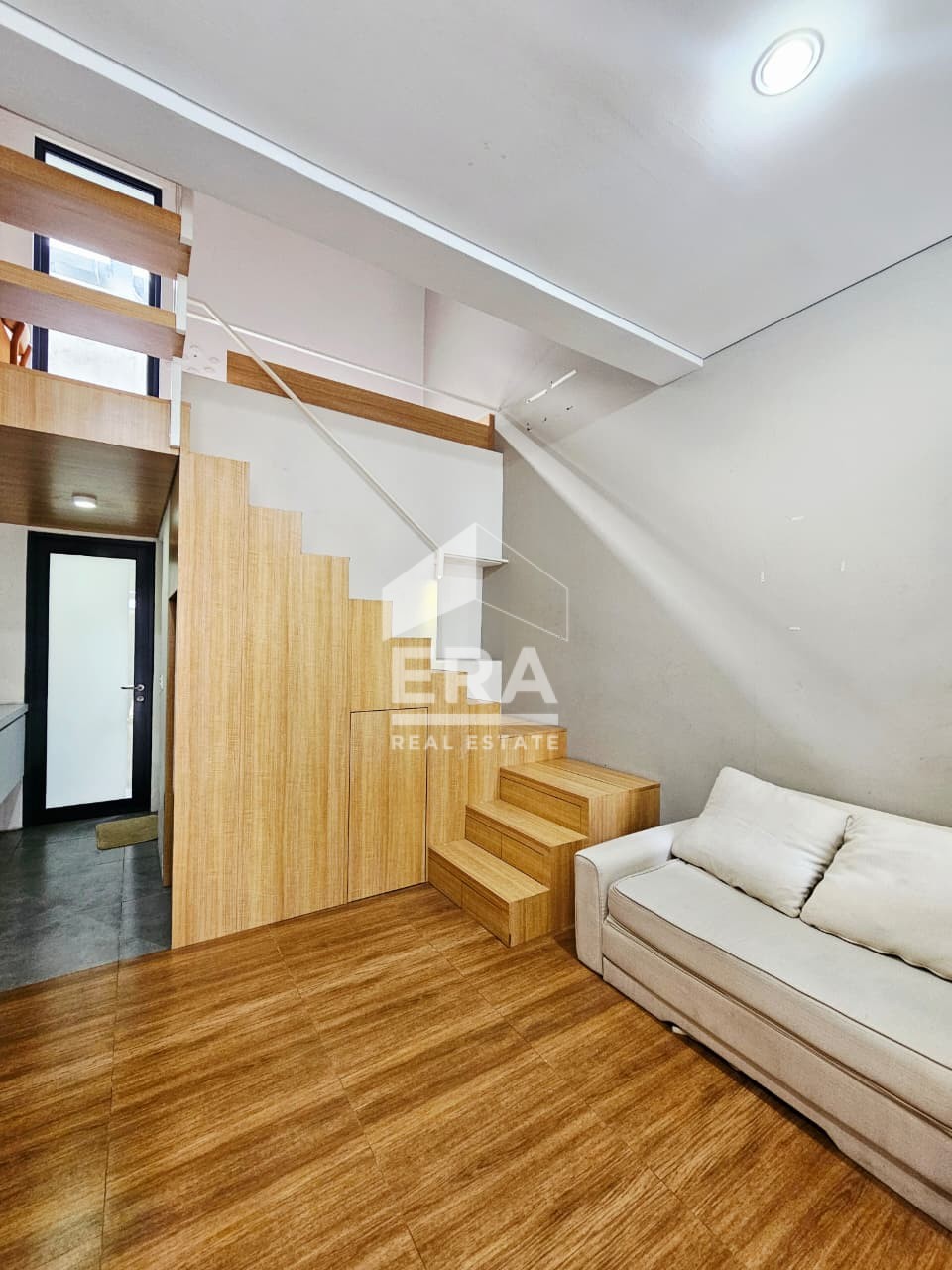 interior 4