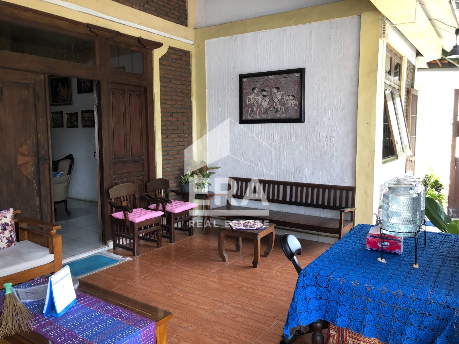 interior 6