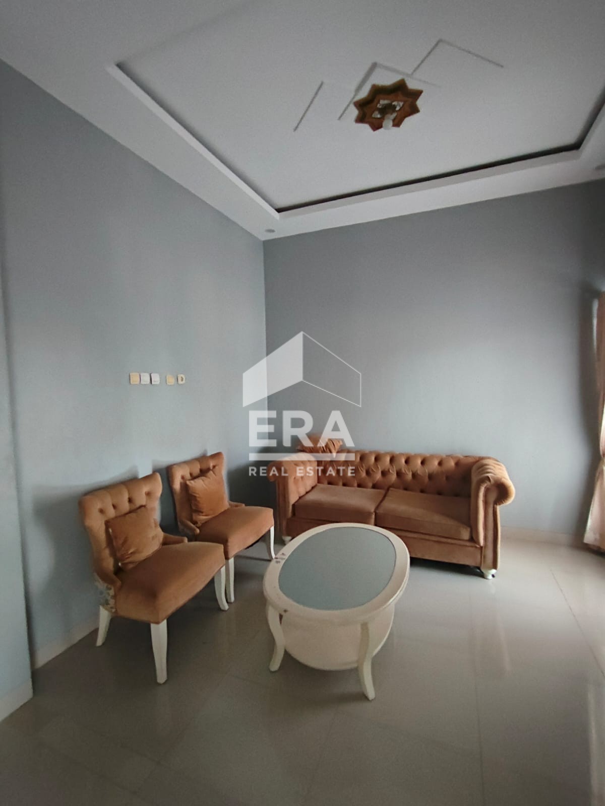 interior 8