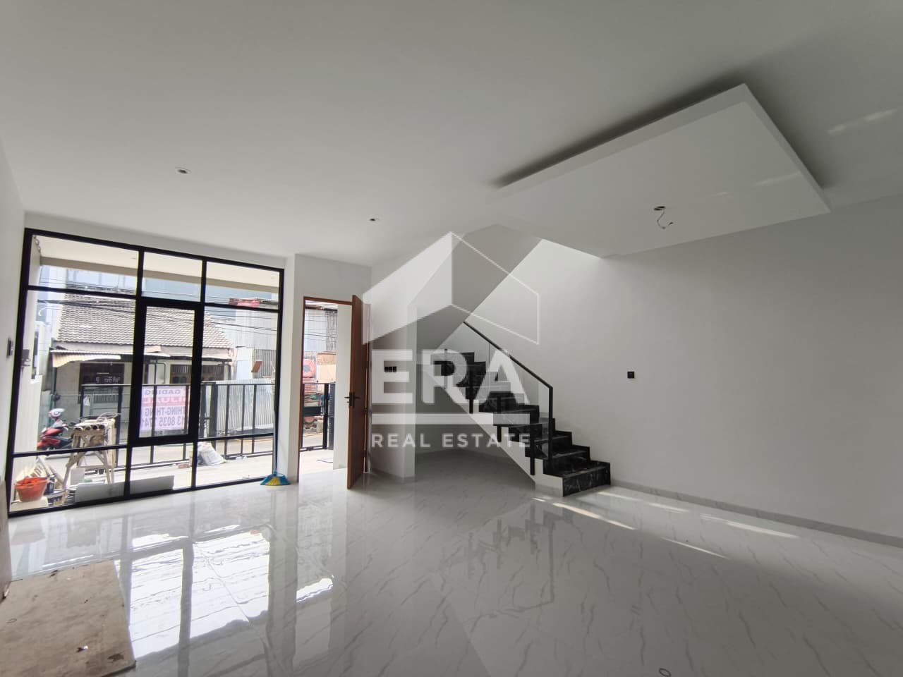 interior 9