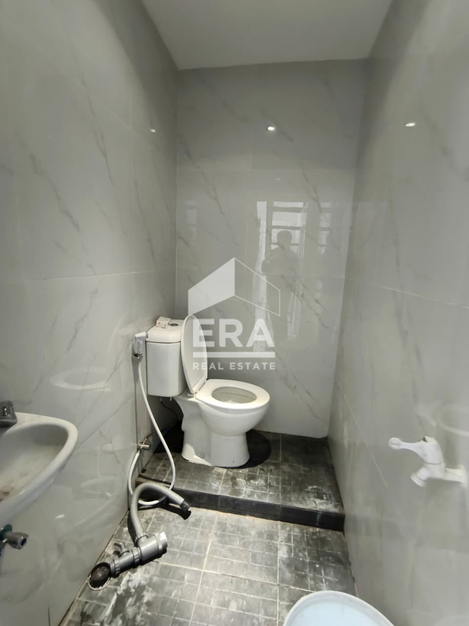 interior 10