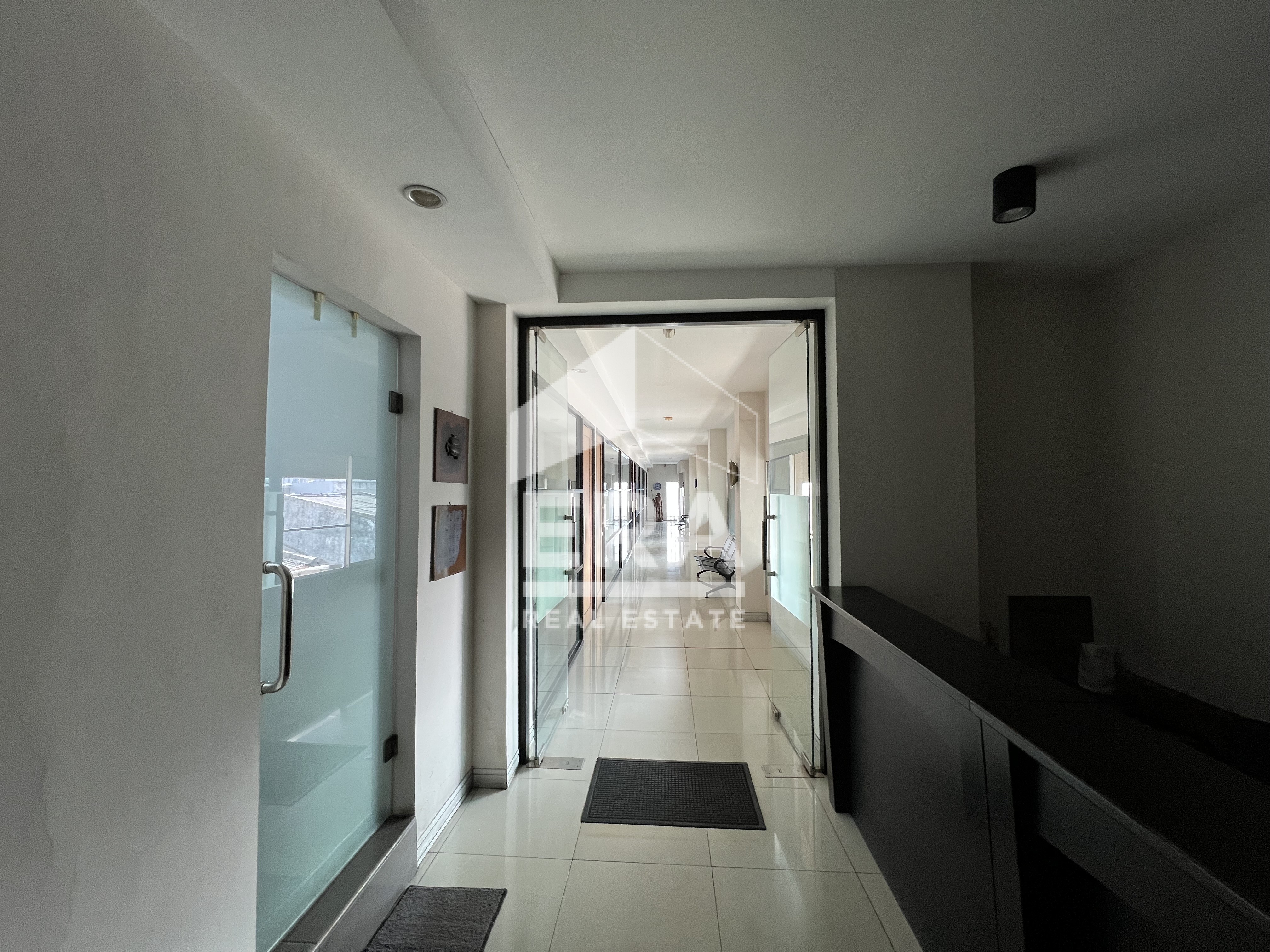 interior 9
