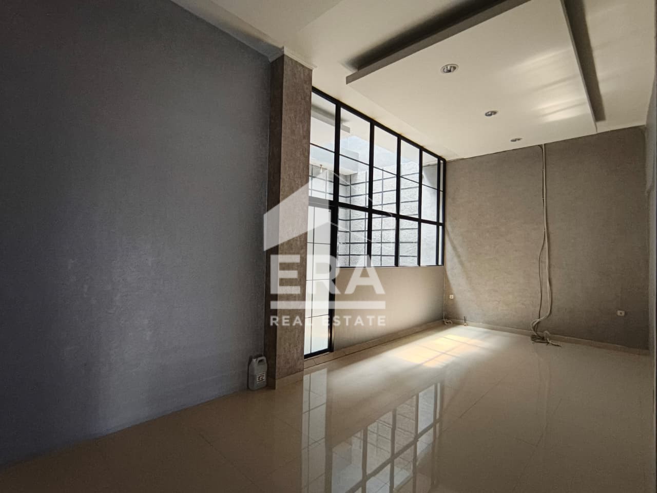 interior 6
