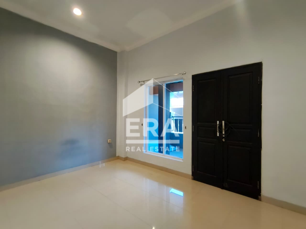 interior 10