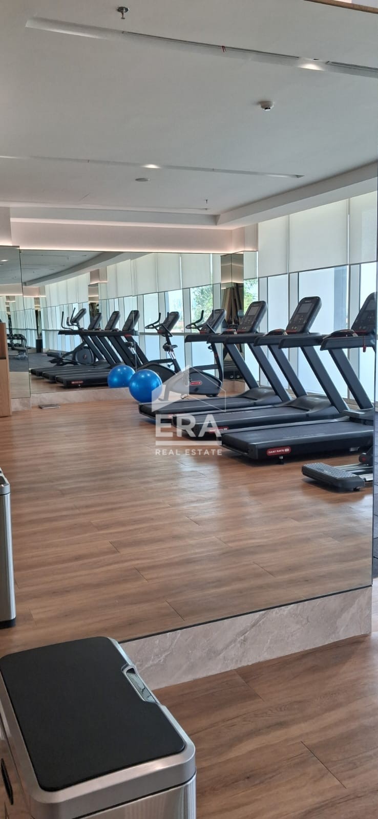 interior 8